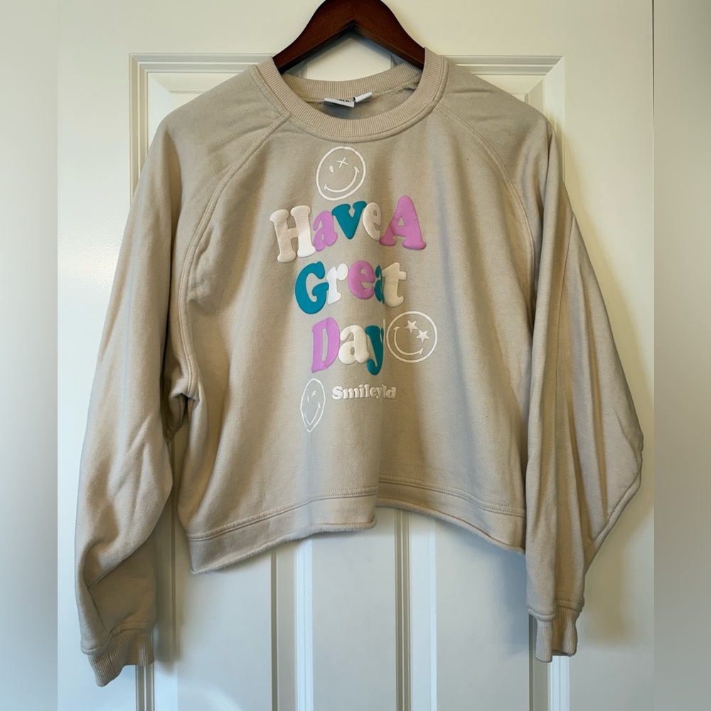 Smiley World by Grayson Threads Have a Great Day Crew Neck Sweater Size Small